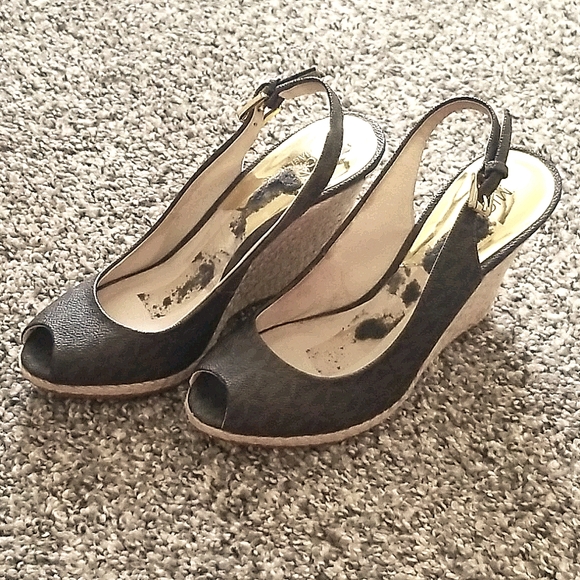 Michael Kors Wedge - Picture 3 of 15